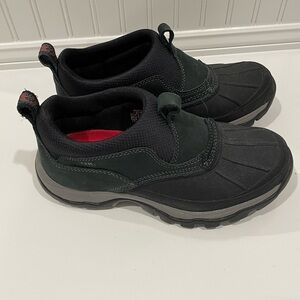 Women’s Black Slip-On Rain Boots